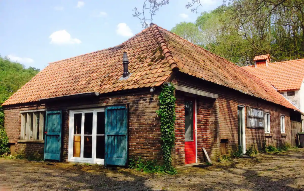 Airbnb op een voormalige fruitboerderij in Brabant Nederland onder de 100 euro per nacht