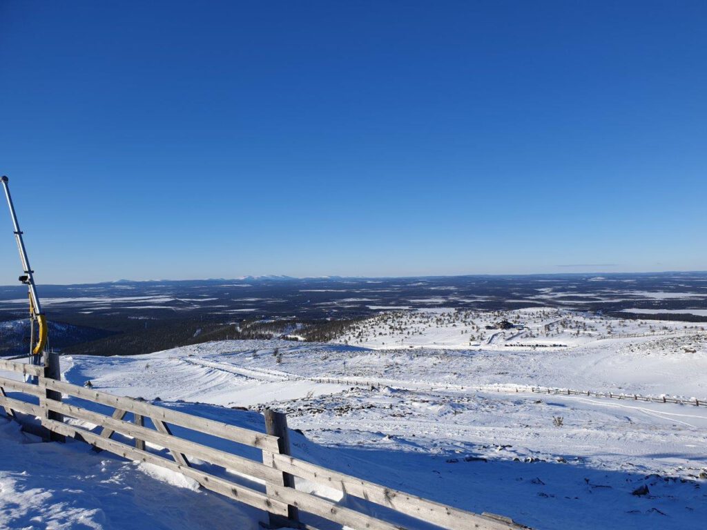 Wijdse uitzichten tijdens een skivakantie in Levi Lapland