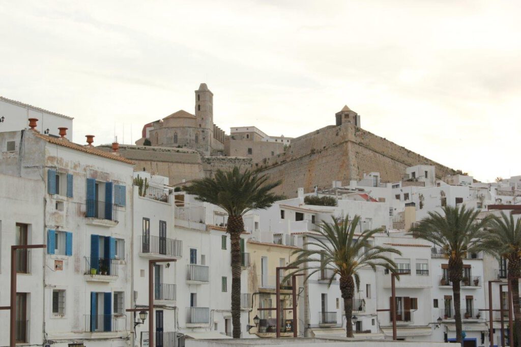 De haven van Ibiza-stad