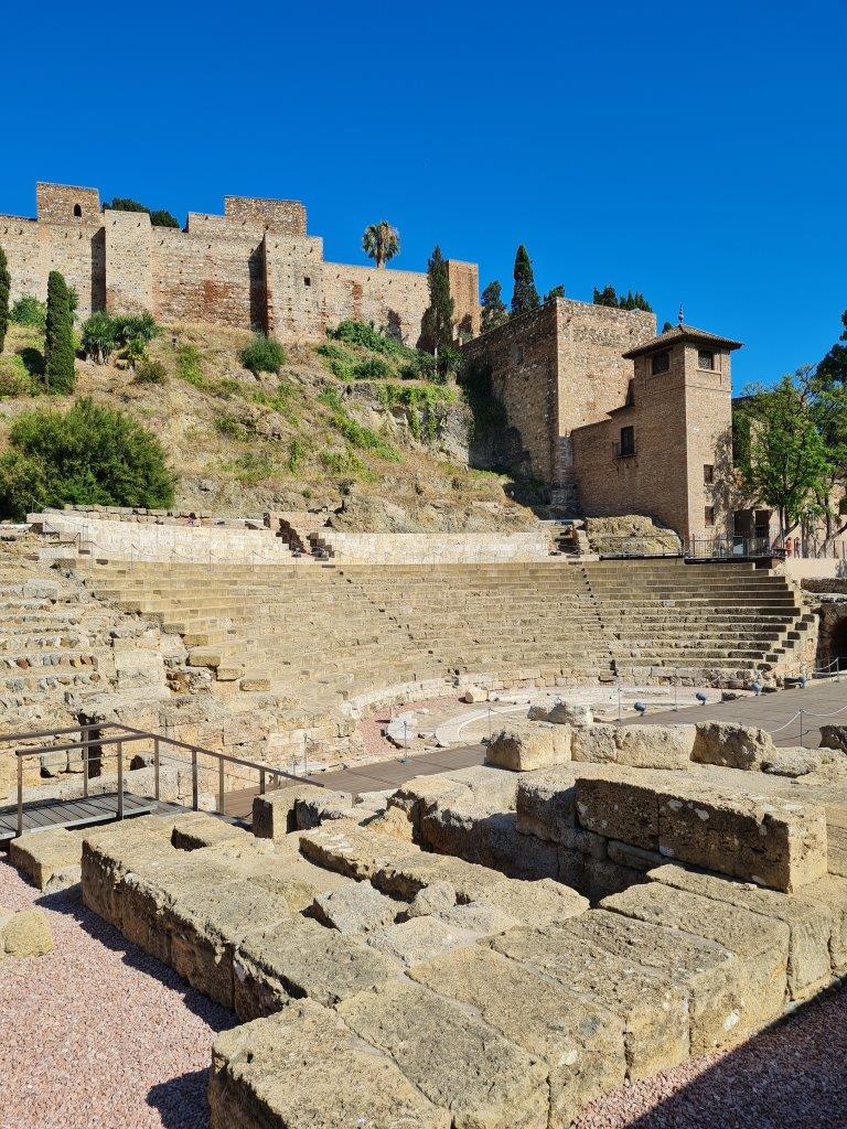 Het Romeinse amfitheater en het Alcazaba tijdens een vakantie in Malaga