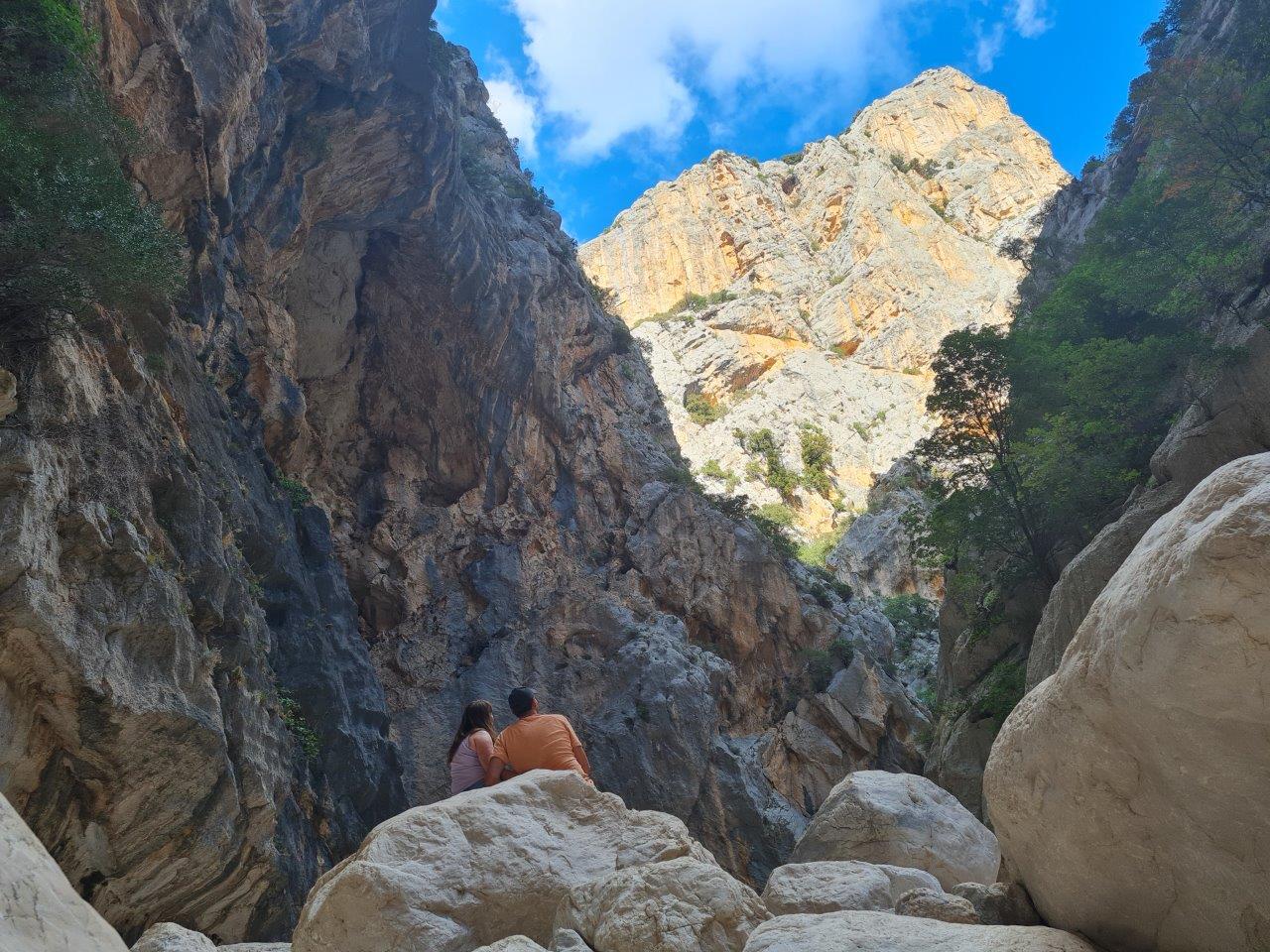 Hiken door Gola di Gorropu is een hoogtepunt van een vakantie in Sardinië