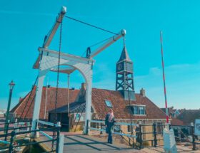 Friese Elfsteden bezoeken start in Harlingen