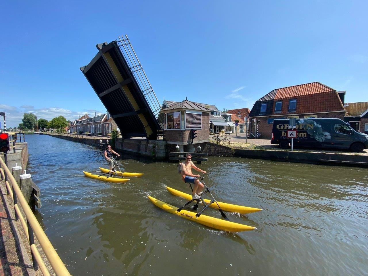 Waterfietsen in Workum is een leuke activiteit in Friesland