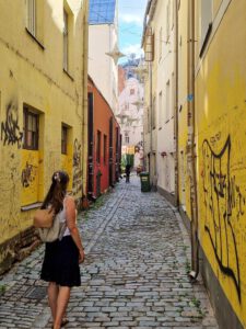 Wandelen door de straatjes in Riga Letland