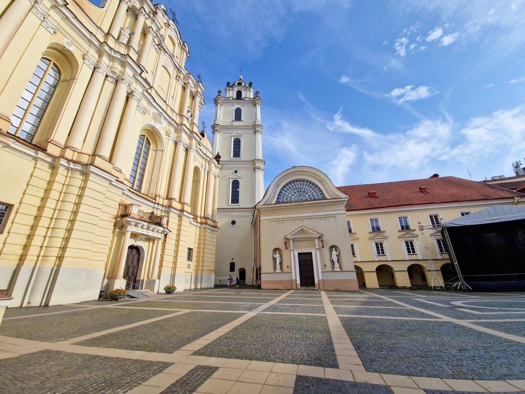 Sint John's kerk in leuk Vilnius stedentrip