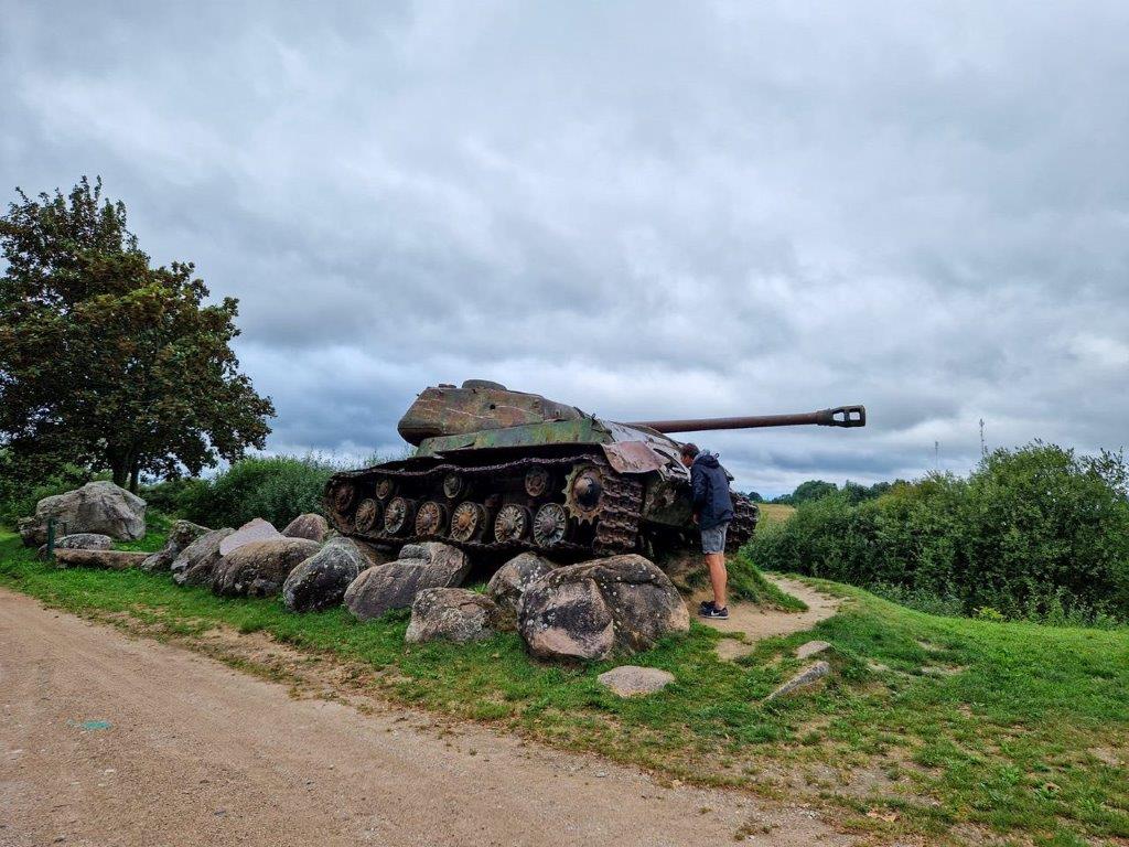 beeldentuin Orvydas garden tank in één van de belangrijke bezienswaardigheden in Litouwen