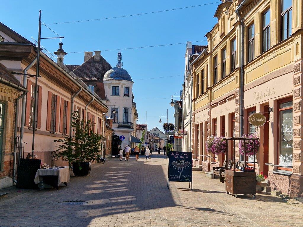 Het stadje Kuldiga in Letland