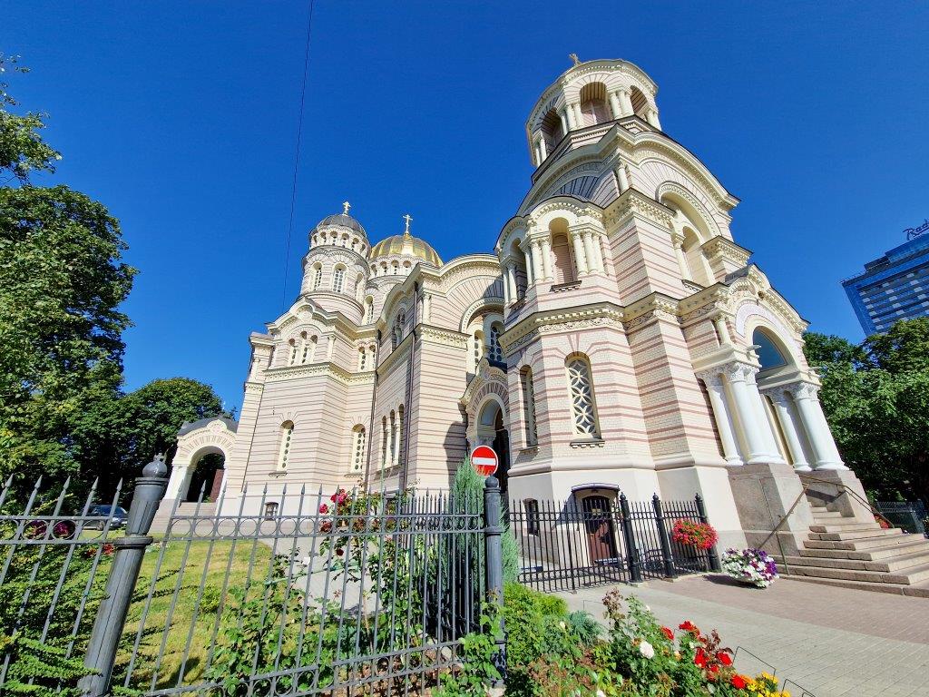 Bezienswaardigheid Nativity of Christ Church in Riga Letland