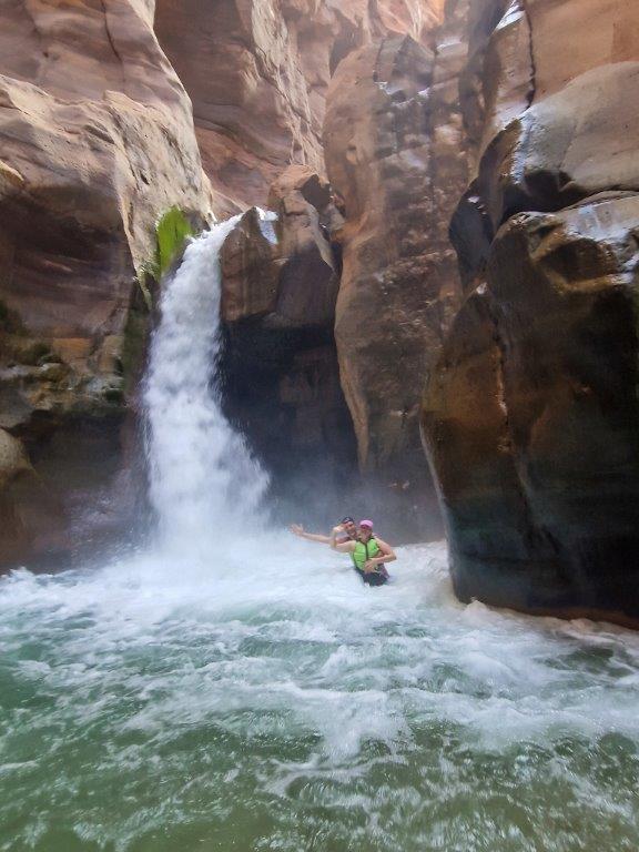 Wadi Mujib hike Jordanië waterval