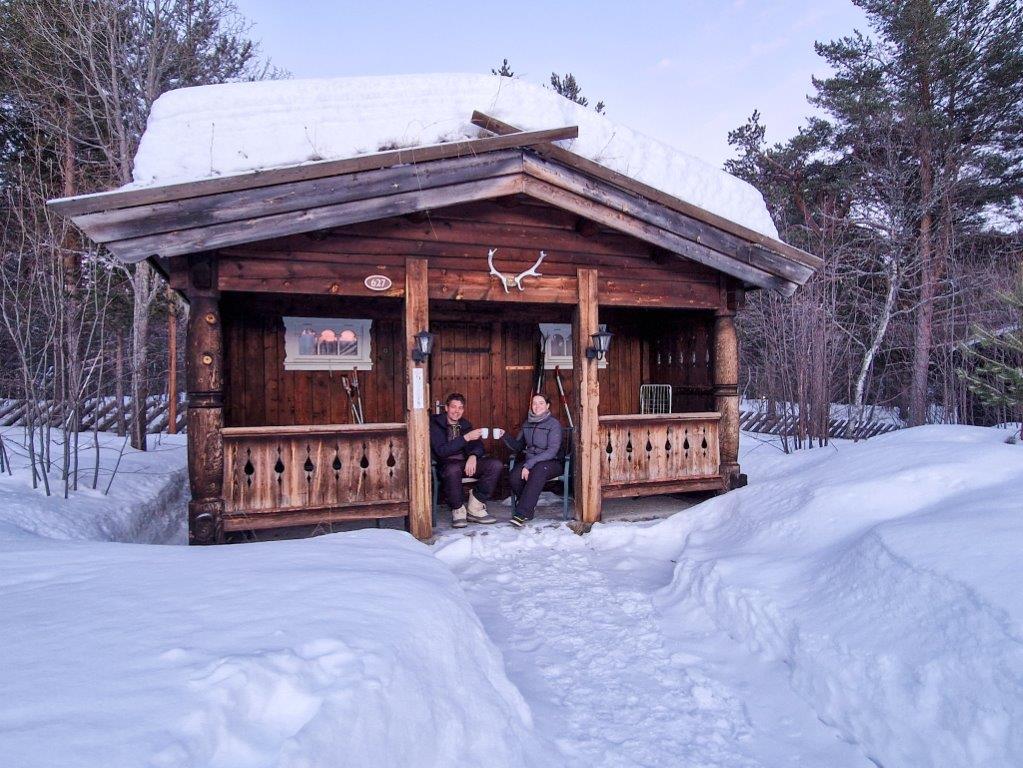 Cabin voor stel van Bardola hotel Geilo Noorwegen in de sneeuw