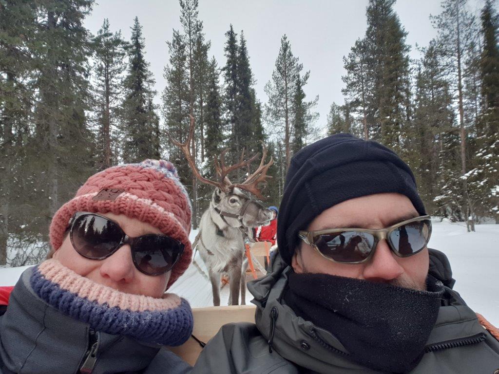 Rendiersleetocht voor twee in Fins Lapland niet in Noorwegen