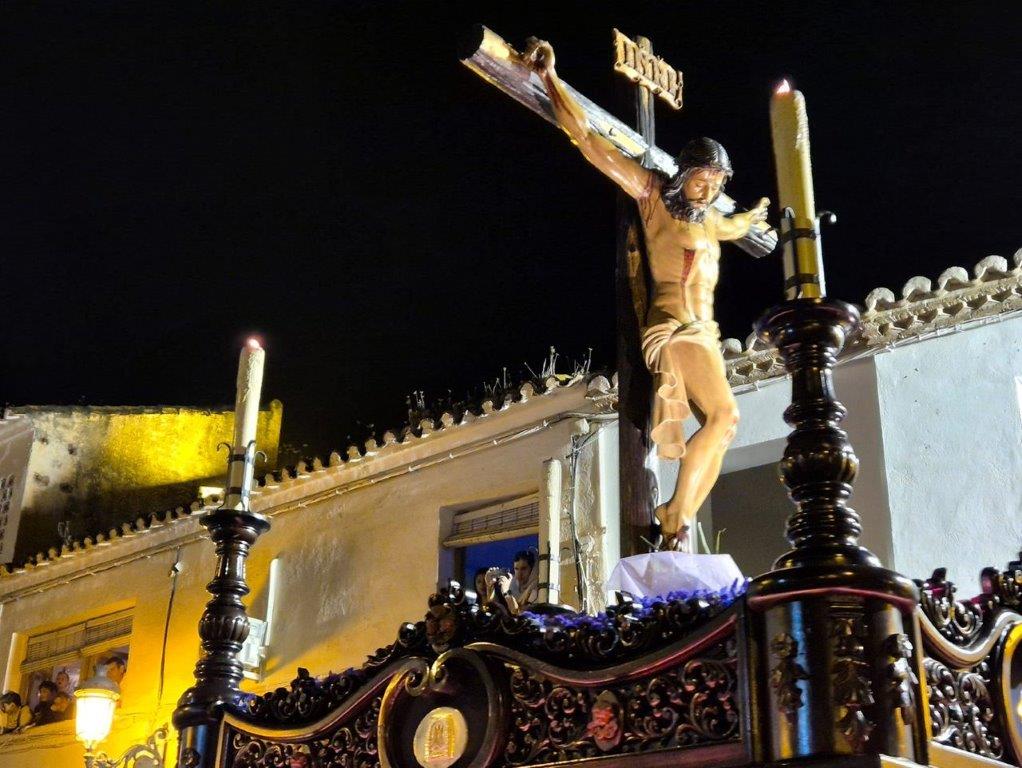 Jezus aan het kruis tijdens de paasprocessies in Alora Andalusie