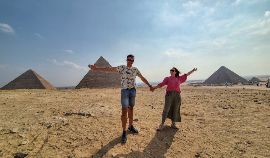 De piramides van Gizeh tijdens een rondreis in Egypte